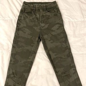 American Eagle 🦅 Camo Curvy Super Hi-Rise Jegging Next Level Stretch (Long)